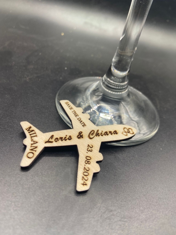 Calamite Save the Date personalizzate a forma di aereo per matrimonio - immagine 4