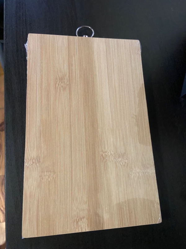 Tagliere da cucina con anello - immagine 2