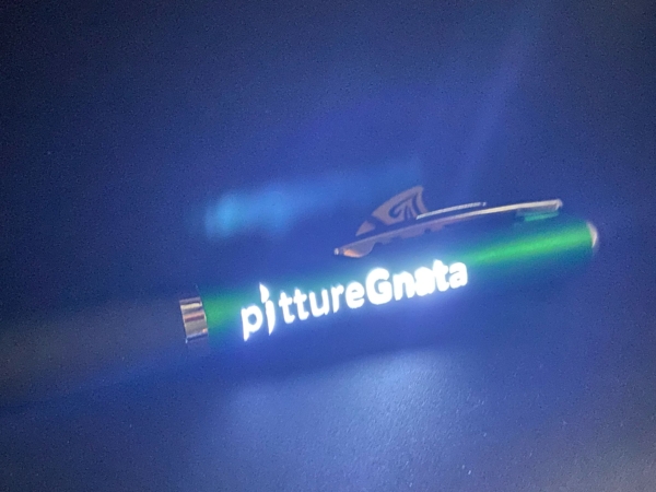 Penna  a sfera touch personalizzabile con logo o scritta luminosa - immagine 5